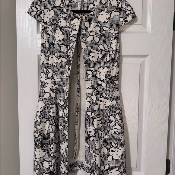 Oscar de la Renta floral Black and White Dress Resort 14 - Picture 1 of 2